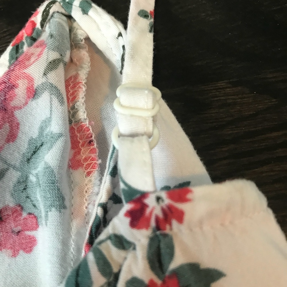 GORGEOUS RED ROSE DRESS - Picture 6 of 6